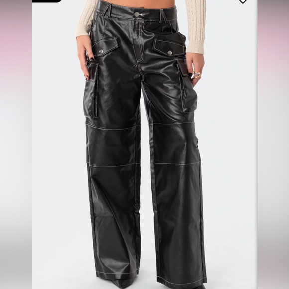 Edikted Faye Faux Leather Cargo Pants - Size M NWOT - Picture 3 of 5